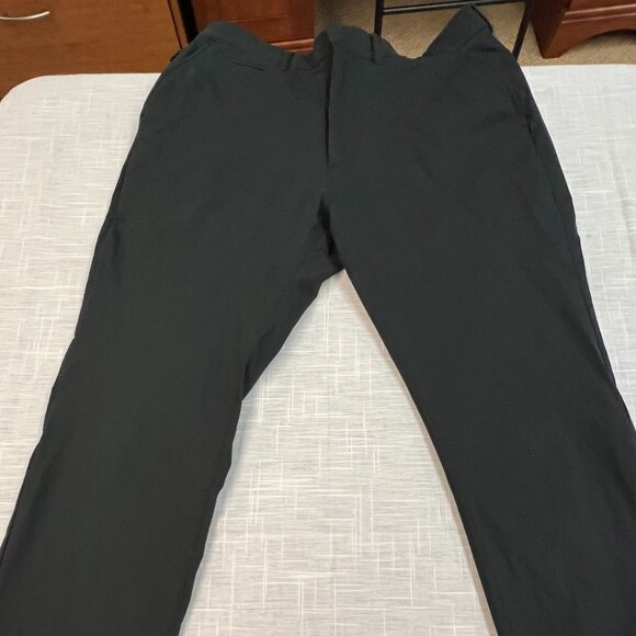 J Crew Men's Athletic Tapered Fit Tech Pant Size 30/30 - Picture 1 of 4